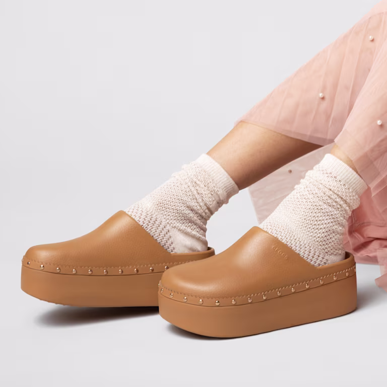 Crocs Dylan Platform Studded Clog