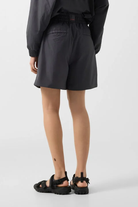 Bogner Chenoa functional shorts